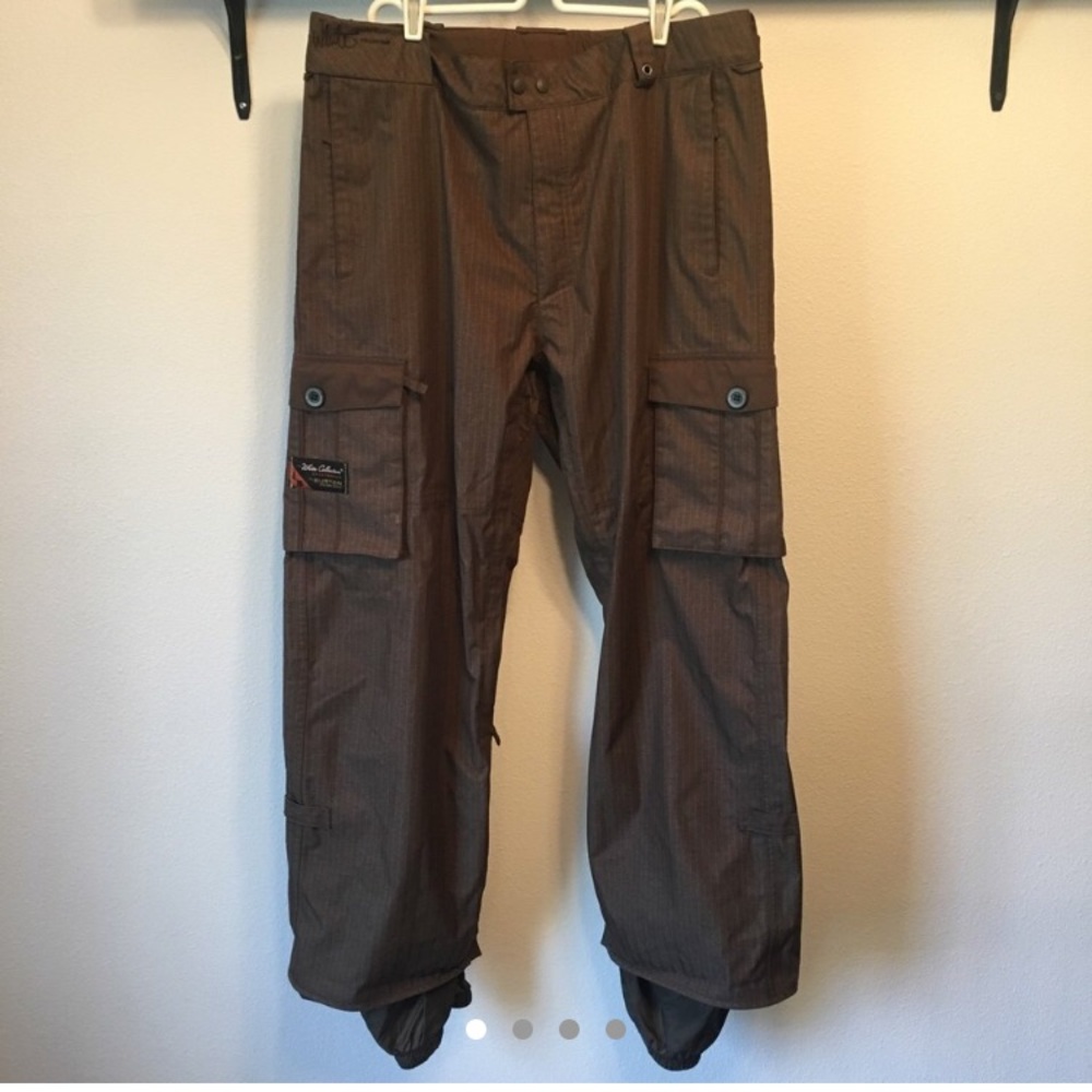 Official “White Collection” Burton snowboard pants